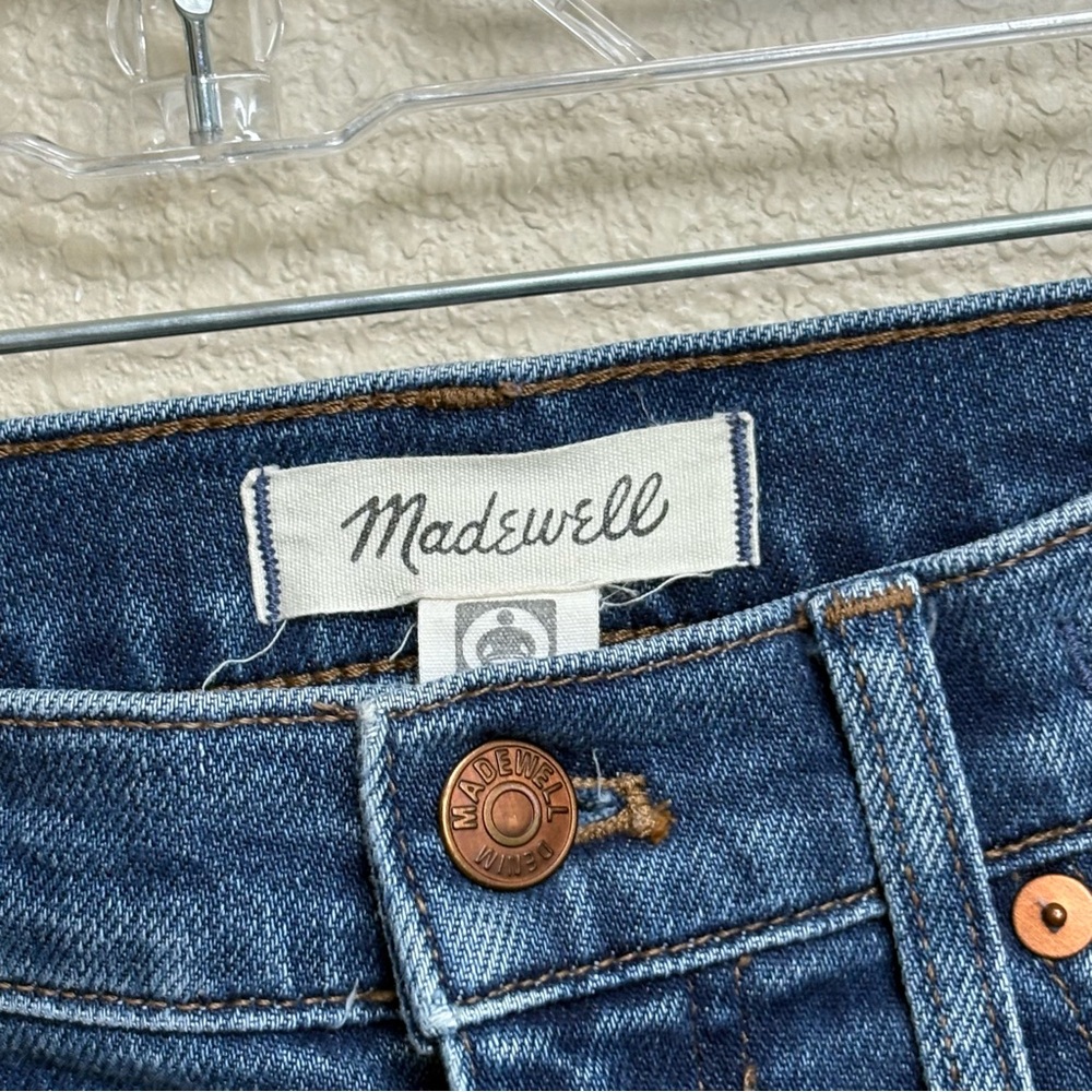 Madewell Straight-Leg Jeans in Medium Blue Wash - Picture 6 of 11